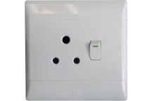 CBI WHITE SINGLE OUTLET SOCKET SWITCH 100X100
