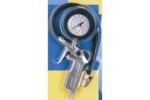 AIRCRAFT TYRE AIR INFLATOR WITH GAUGE