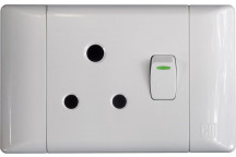 CBI WHITE SINGLE OUTLET SOCKET SWITCH 50X100