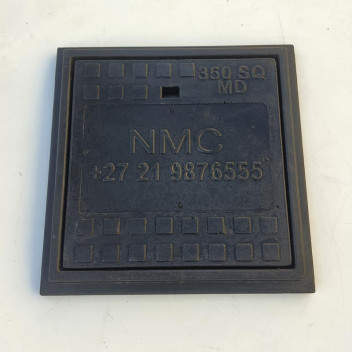 POLYMER MEDIUM DUTY MANHOLE COVER AND FRAME 350X350MM 11KG